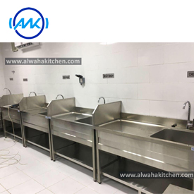 STAINLESS STEEL SINK TABLE MANUFACTURER  IN UAE